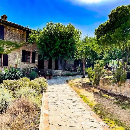 Lachiusa Tuscany Hotel 3*
