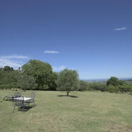 מלון Lachiusa Tuscany 3*