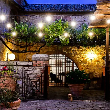 Lachiusa Tuscany מלון Montefollonico