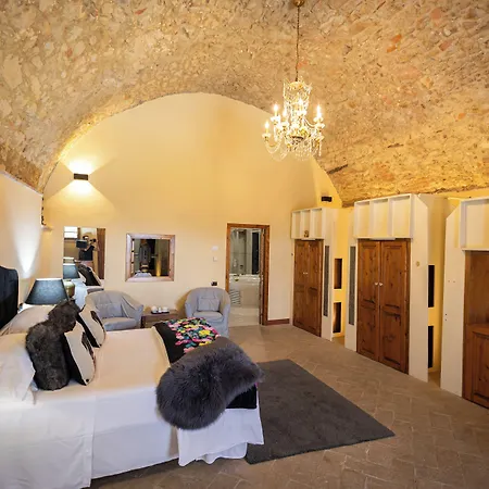 מלון Lachiusa Tuscany 3*