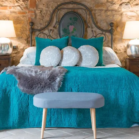 Lachiusa Tuscany Montefollonico