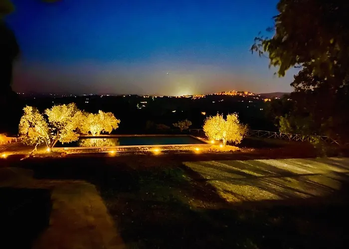 Отель Lachiusa Tuscany 3*