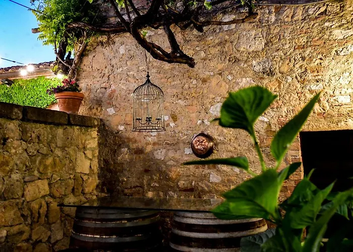 Отель Lachiusa Tuscany Montefollonico