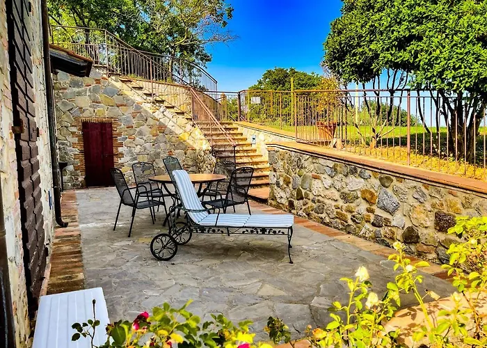 Отель Lachiusa Tuscany 3*