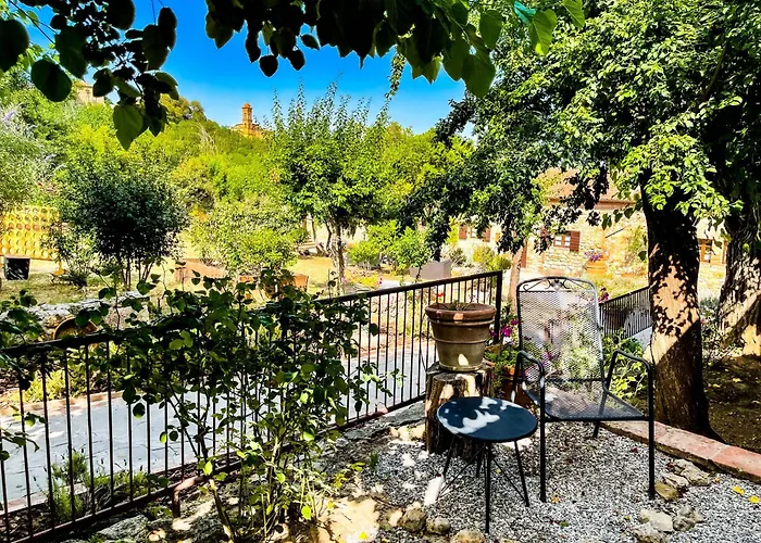 Lachiusa Tuscany Montefollonico