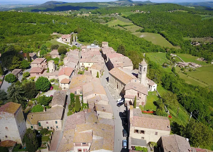 Отель Lachiusa Tuscany Montefollonico