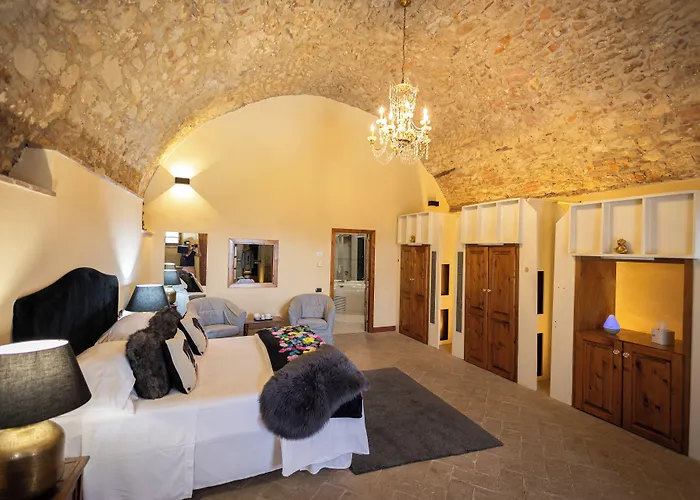 Отель Lachiusa Tuscany 3*