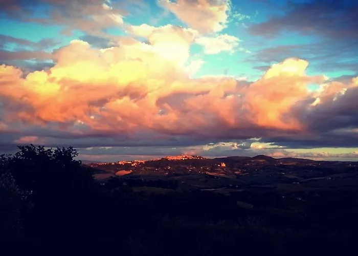 Lachiusa Tuscany Montefollonico